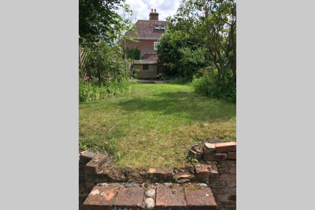 Moot View Villa Downton  Bagian luar foto